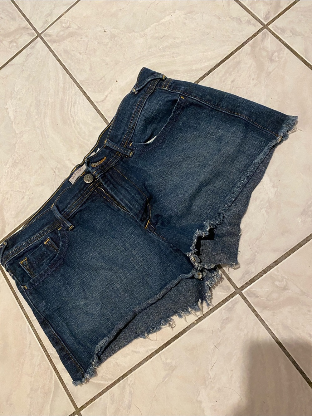 Old Navy Y2K Mid-Rise Dark Wash Jean Shorts